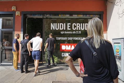 nudi e crudi senza censura|Nudi e crudi senza censura